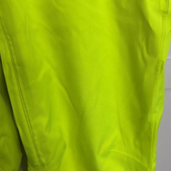 Junior Ski Jacket (Volcom) and Pants (Underarmour) - Picture 11 of 14